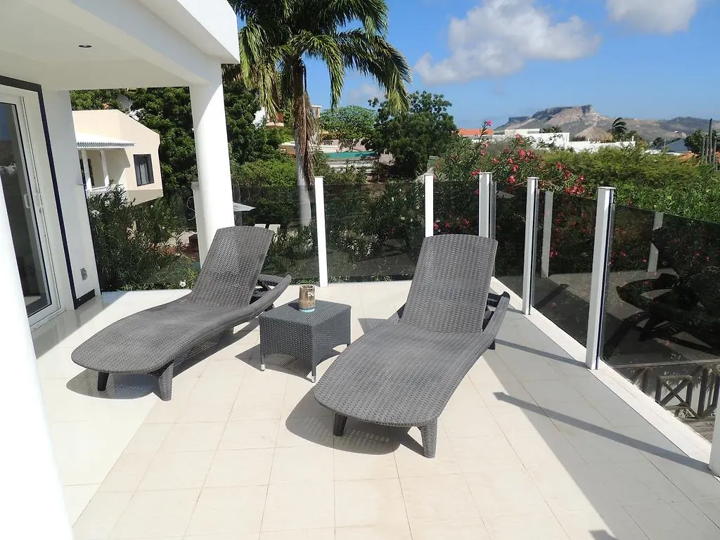 Bed & Breakfast Sun Sea Sleep B&B Willemstad